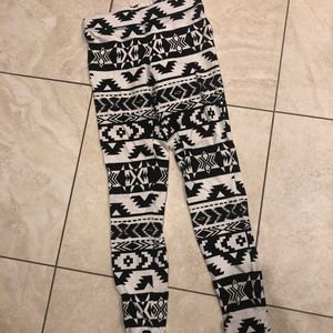Express geo print leggings